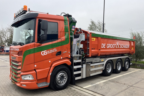 XF 480 FAW 8x4